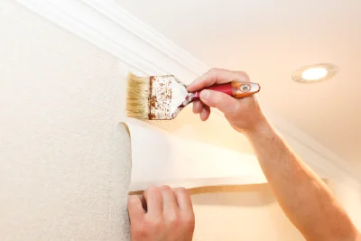 Pose de papier peint à Hours — revêtements muraux et toiles de verre
